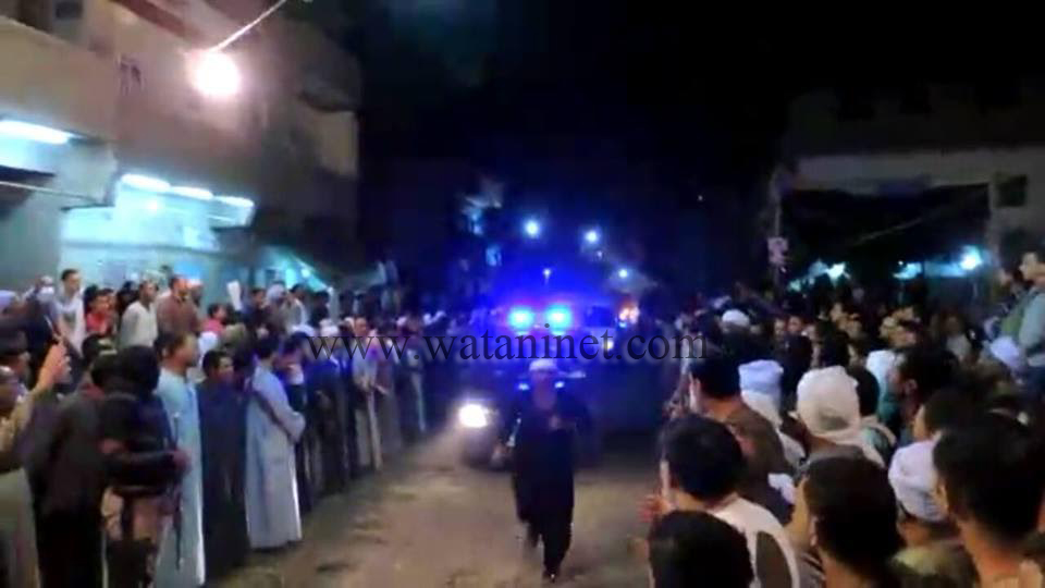 مدير أمن بني سويف يشارك في جنازة شهيد الشرطة  3