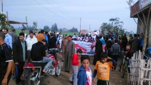 إضراب طلبة المدارس والمعاهد بأولاد صقر اعتراضاً على سوء الطريق1