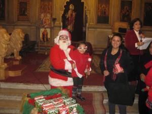 الأسرة السعيدة تحتفل بالكريسماس بالكاتدرائية المرقسية بالإسكندرية 5