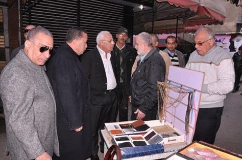 محافظ بورسعيد  يطالب أصحاب المحلات