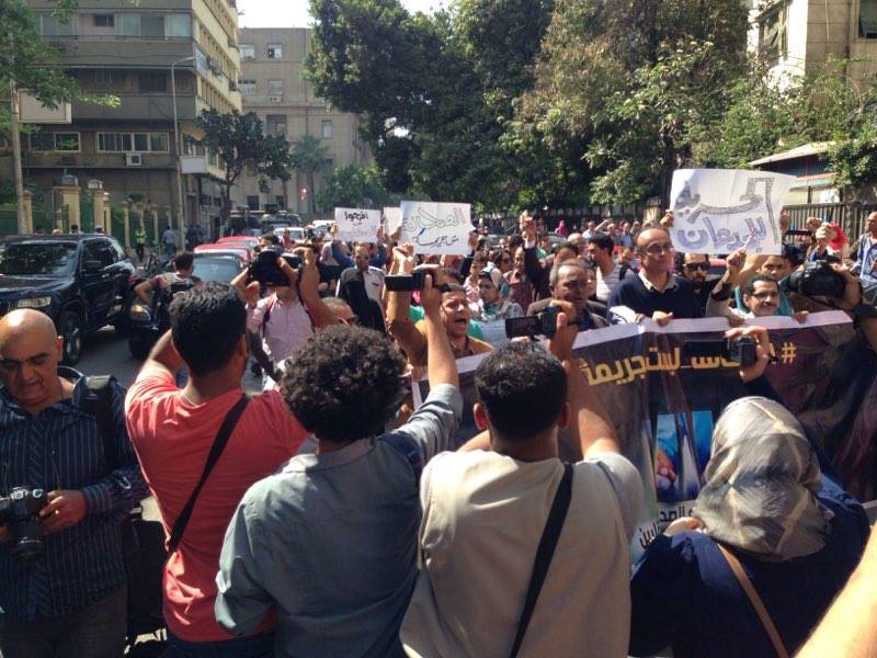 الصحفيين  تشارك في مسيرة للنائب العام  لتقديم بلاغ ضد  الداخلية