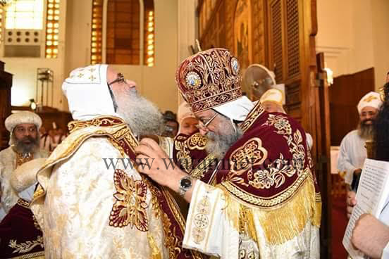 البابا تواضروس يختتم السيامات و يسلم الاباء عصا الرعاية 3