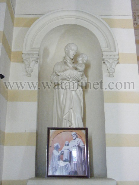رقم  12   تمثال لقديس من الكنيسة  الكاثوليكية copy