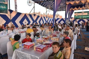محافظ البحيرة يشارك في حفل إفطار 1000 صائم4