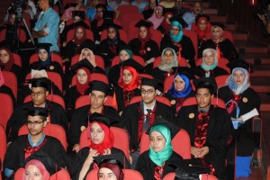 جامعة المنصورة تحتفل بتخرج الدفعة 42 من طلاب كلية الصيدلة2