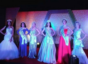 روسية تفوز بلقب ملكة جمال العالم للمتزوجات