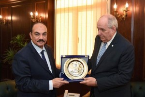 محافظ الإسكندرية يستقبل نائب وزير خارجية اليونان 2