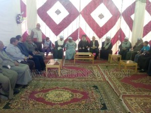 وفود رسمية وشعبية تهنئ الأنبا بيمن بالعيد في قوص5
